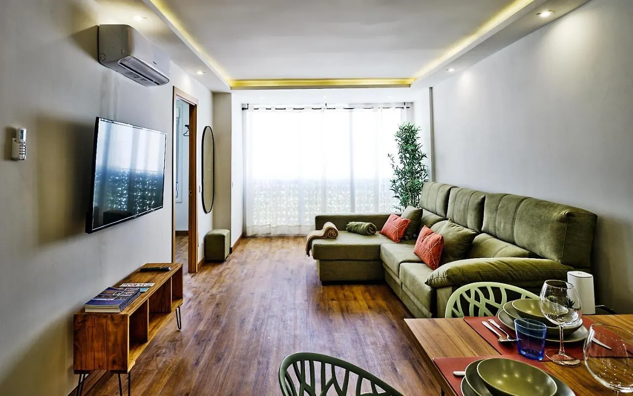 Leo Home- Bright & Centric 3 Bedrooms Apartment With Private Parking Included Malaga 0*,