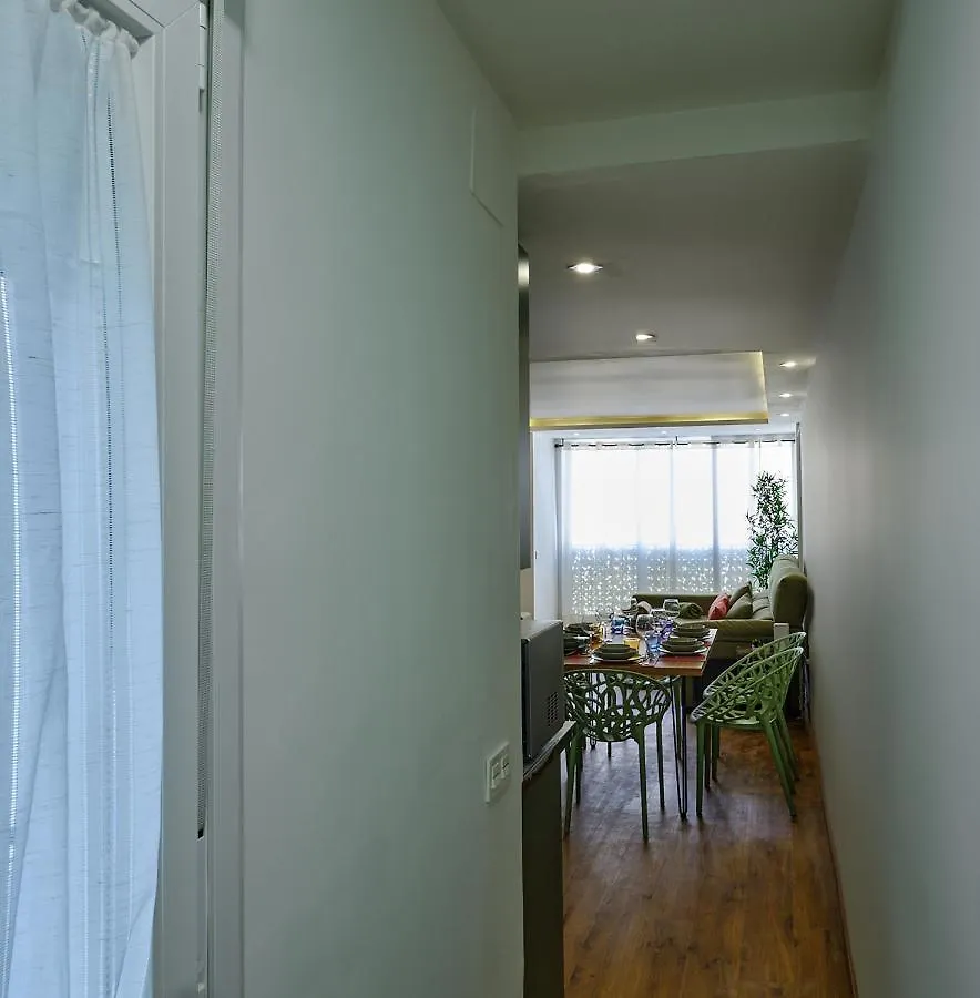 Leo Home- Bright & Centric 3 Bedrooms Apartment With Private Parking Included Malaga