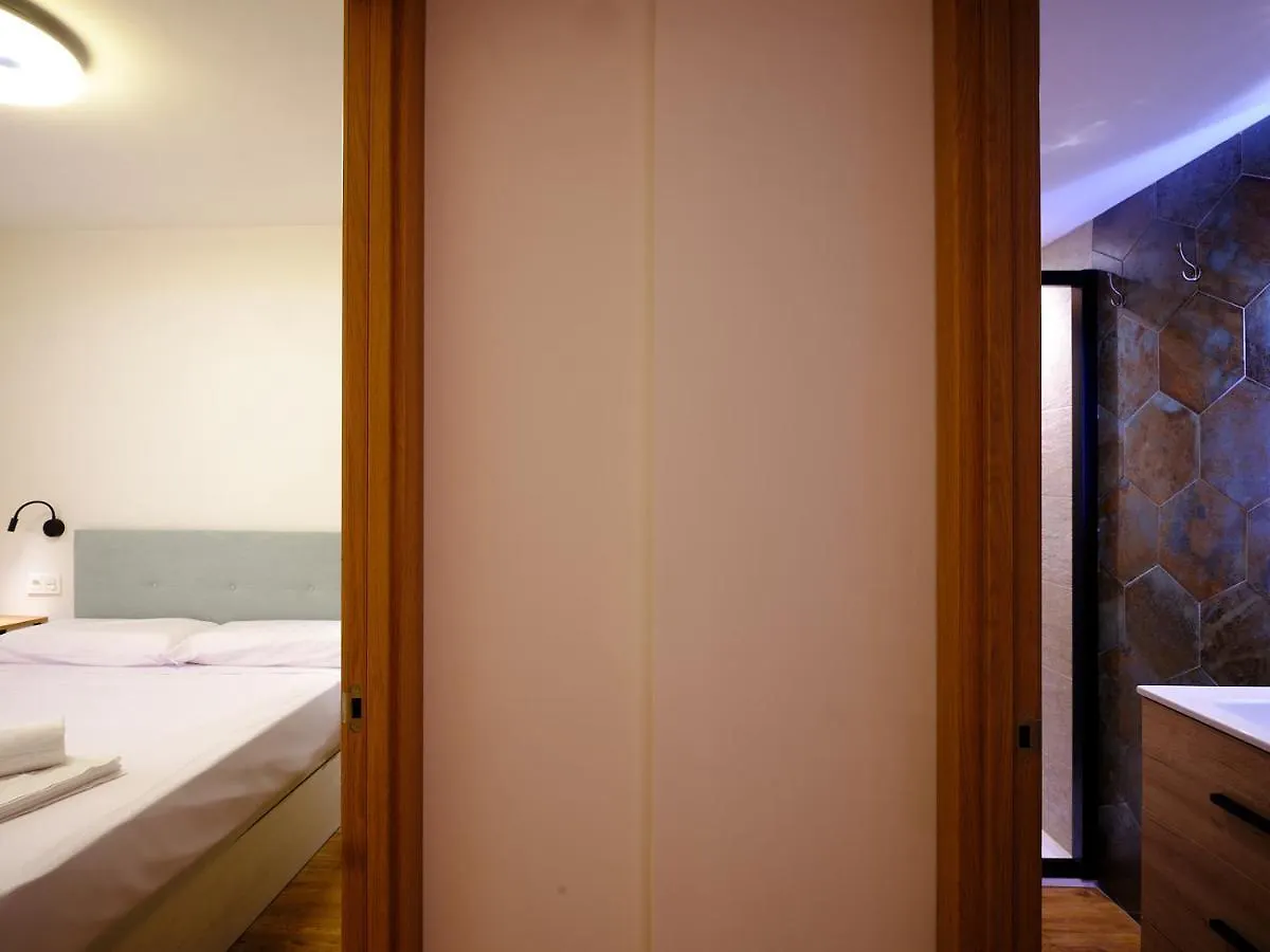 Leo Home- Bright & Centric 3 Bedrooms Apartment With Private Parking Included Málaga İspanya