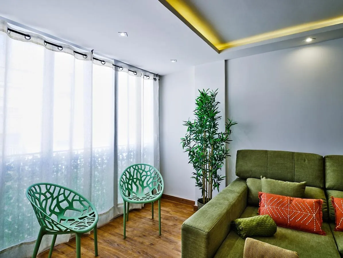 Leo Home- Bright & Centric 3 Bedrooms Apartment With Private Parking Included Málaga