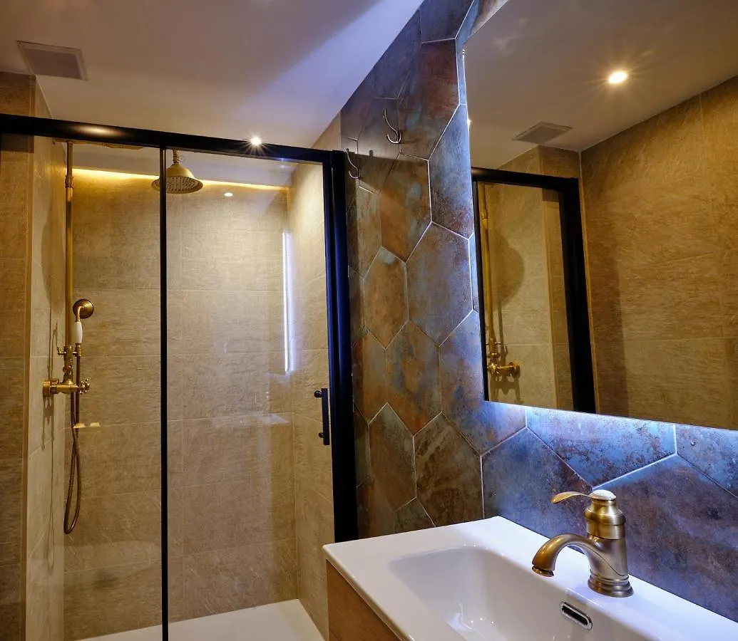 Leo Home- Bright & Centric 3 Bedrooms Apartment With Private Parking Included Málaga