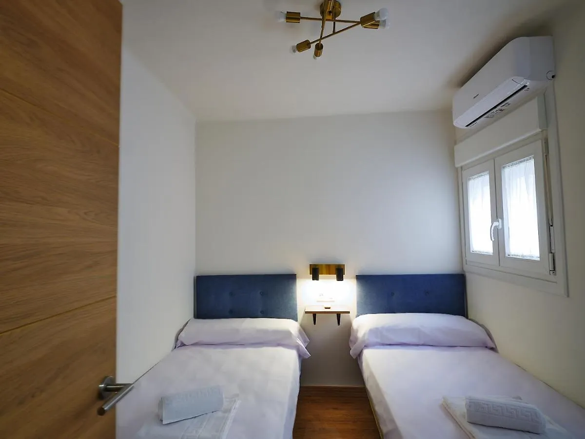 Leo Home- Bright & Centric 3 Bedrooms Apartment With Private Parking Included Malaga Spain
