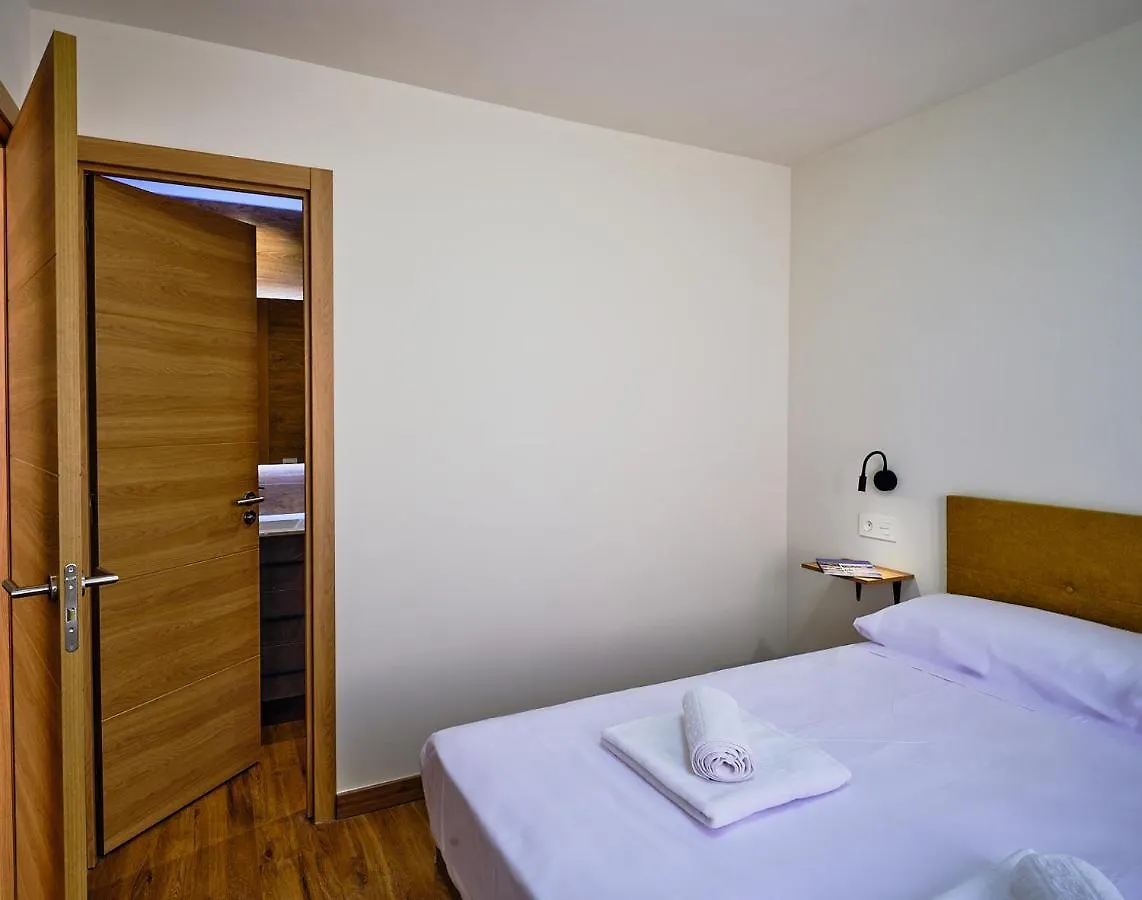 Leo Home- Bright & Centric 3 Bedrooms Apartment With Private Parking Included Malaga