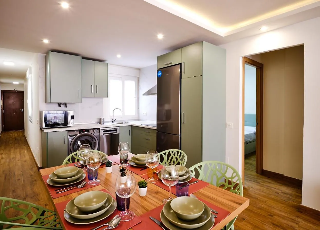 Leo Home- Bright & Centric 3 Bedrooms Apartment With Private Parking Included Malaga Spain